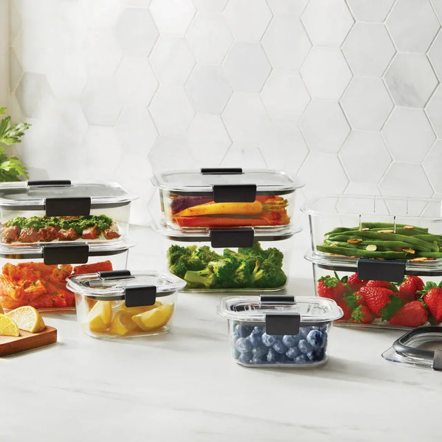 1791095 Rubbermaid Brilliance Plastic Food Storage Containers, Set of 16